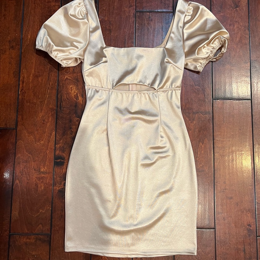 Worn once as a homecoming dress. No snags or strains. Zipper works perfectly.